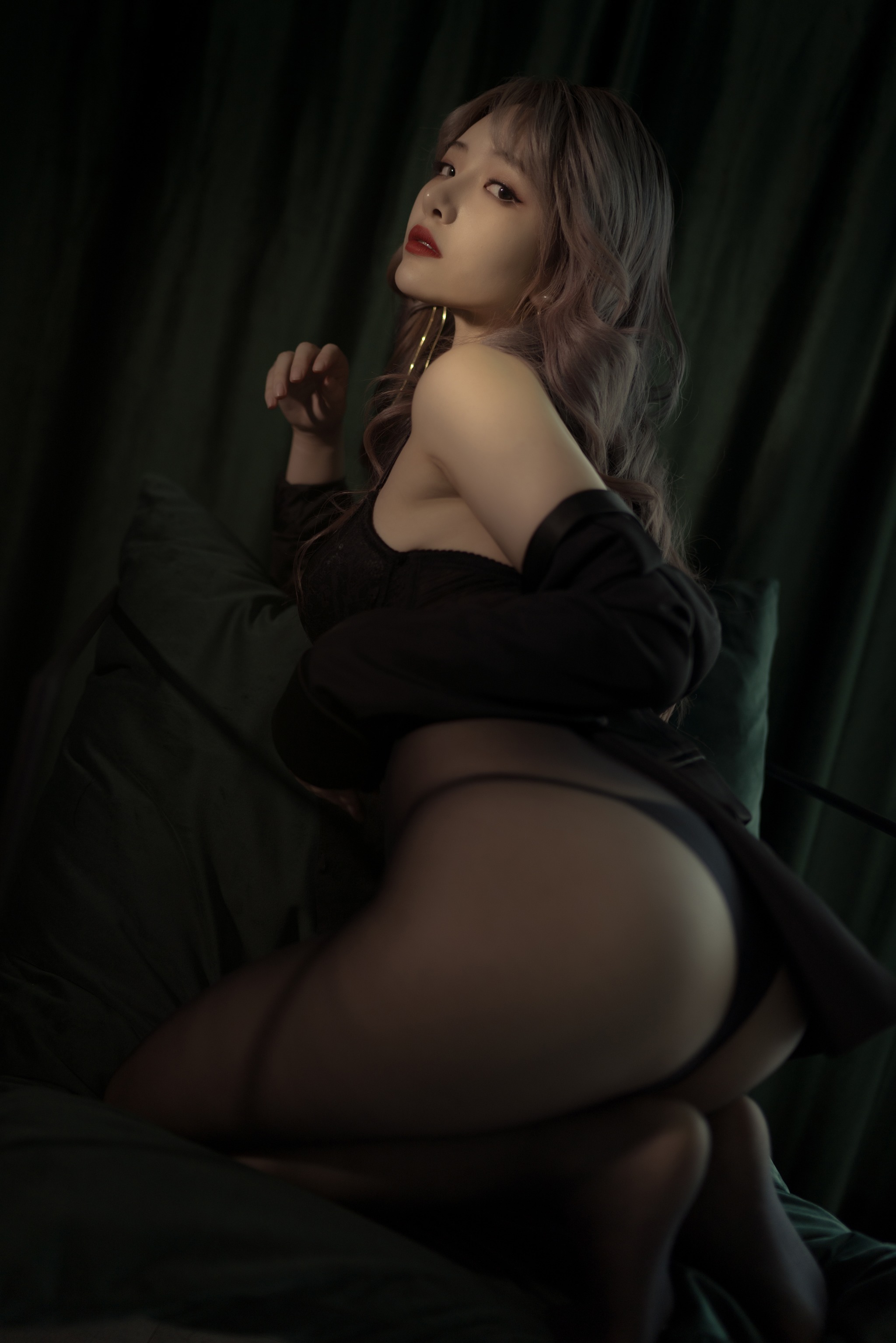 图片[1]-雯妹不讲道理 – NO.068西装[25P]-XikXak